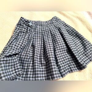 Women’s XL Faded Rose light blue/black plaid mini skirt
